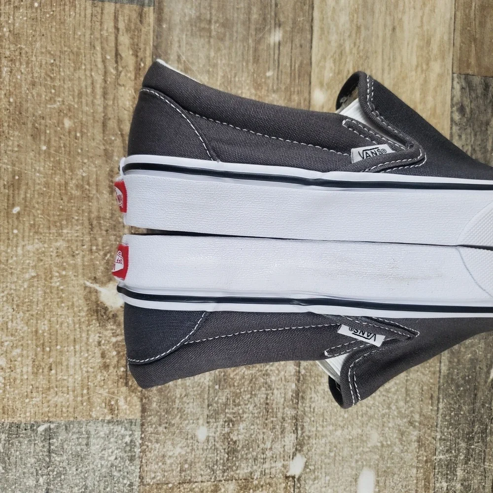 Vans Classic Womens Sz 5.5 Comfort Charcoal Round Toe Slip-On‎ Sneakers